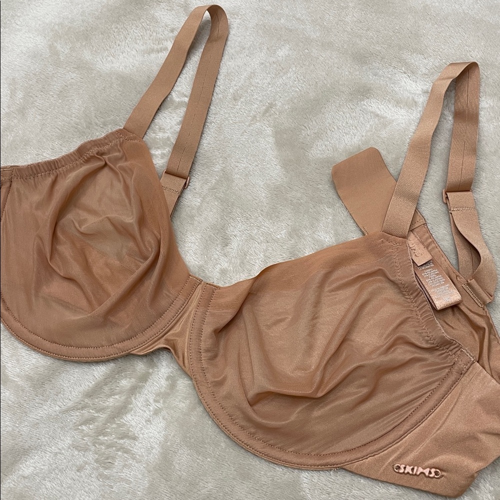 Skims No Show Unlined Demi Bra
